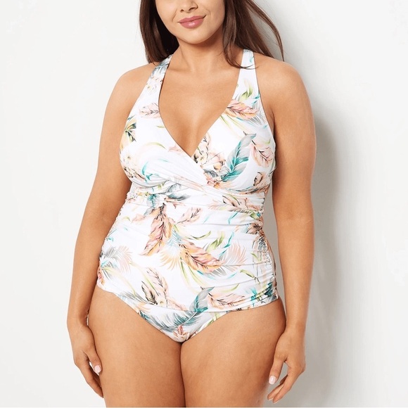 Jantzen Adjustable Strap V-Neck Tankini with Comfort Brief - Picture 1 of 10